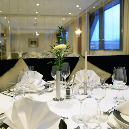 Hotel Regis Hotelschiff 4 *
