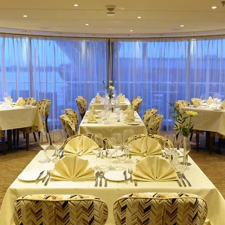 Regis Hotelschiff 4 Hotel *