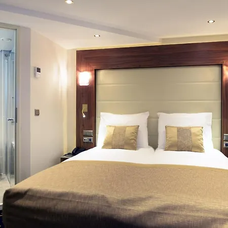 Regis Hotelschiff 4 *